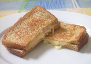 ハムとチーズのフレンチトースト